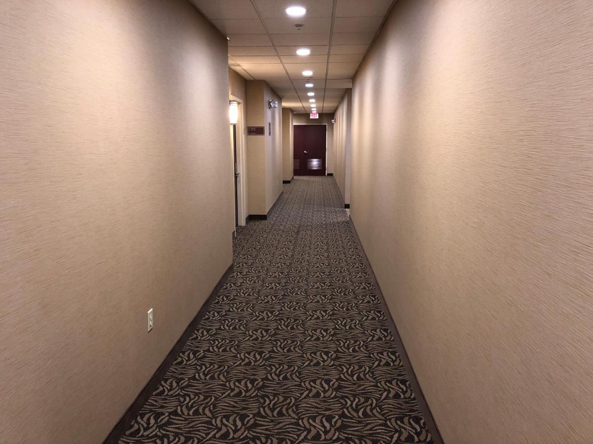 Tapa Hotel, Inn & Suites Mahwah Zewnętrze zdjęcie