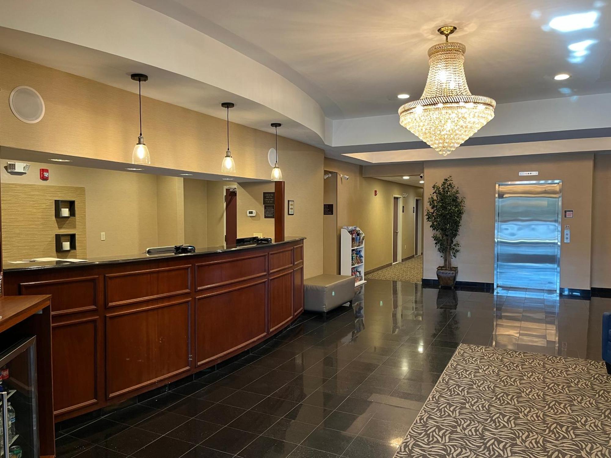 Tapa Hotel, Inn & Suites Mahwah Zewnętrze zdjęcie