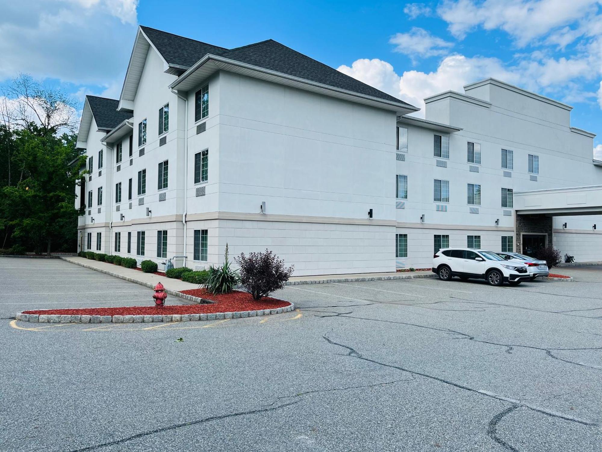 Tapa Hotel, Inn & Suites Mahwah Zewnętrze zdjęcie