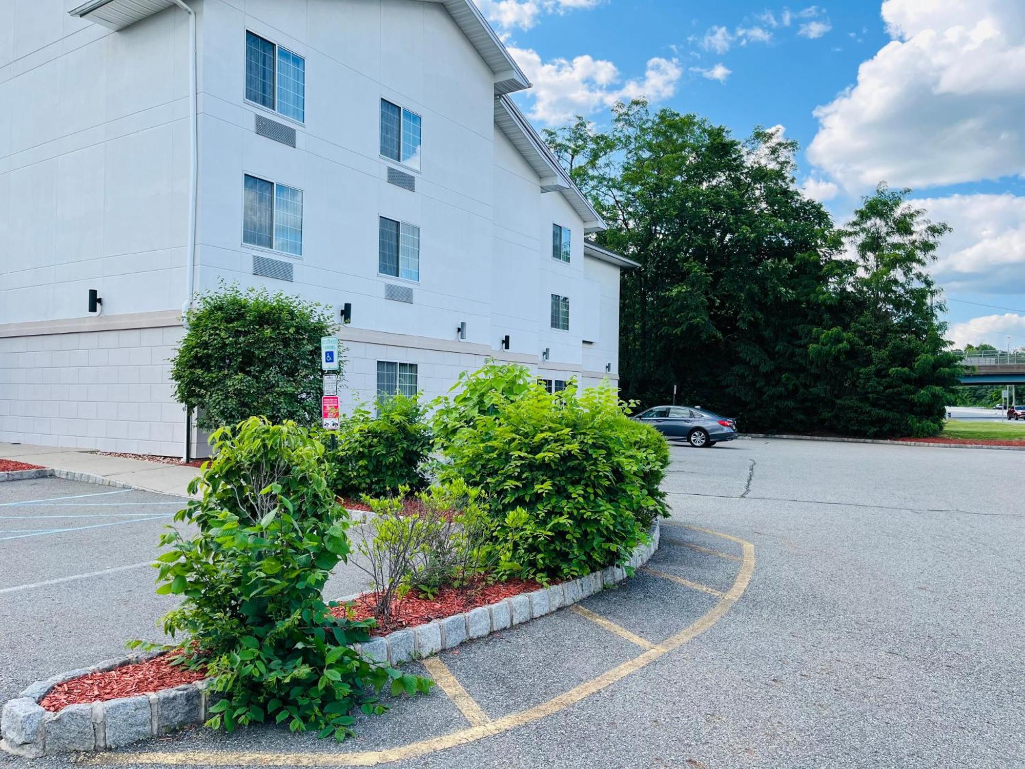 Tapa Hotel, Inn & Suites Mahwah Zewnętrze zdjęcie